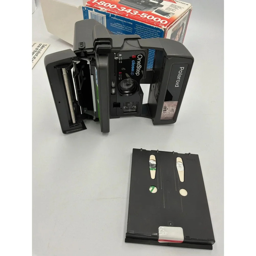 Polaroid OneStep CloseUp 600‎ Instant Film Camera Vintage Boxed